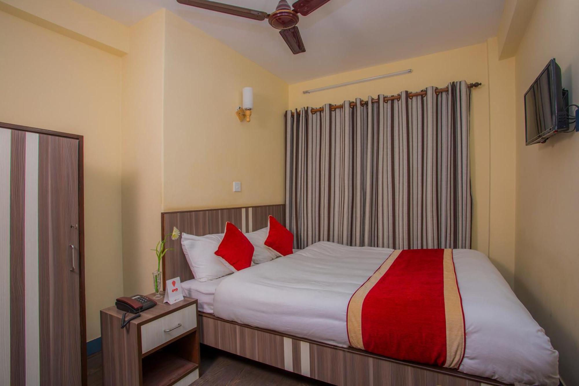 Oyo 297 Hotel Aayam Kathmandu Ngoại thất bức ảnh