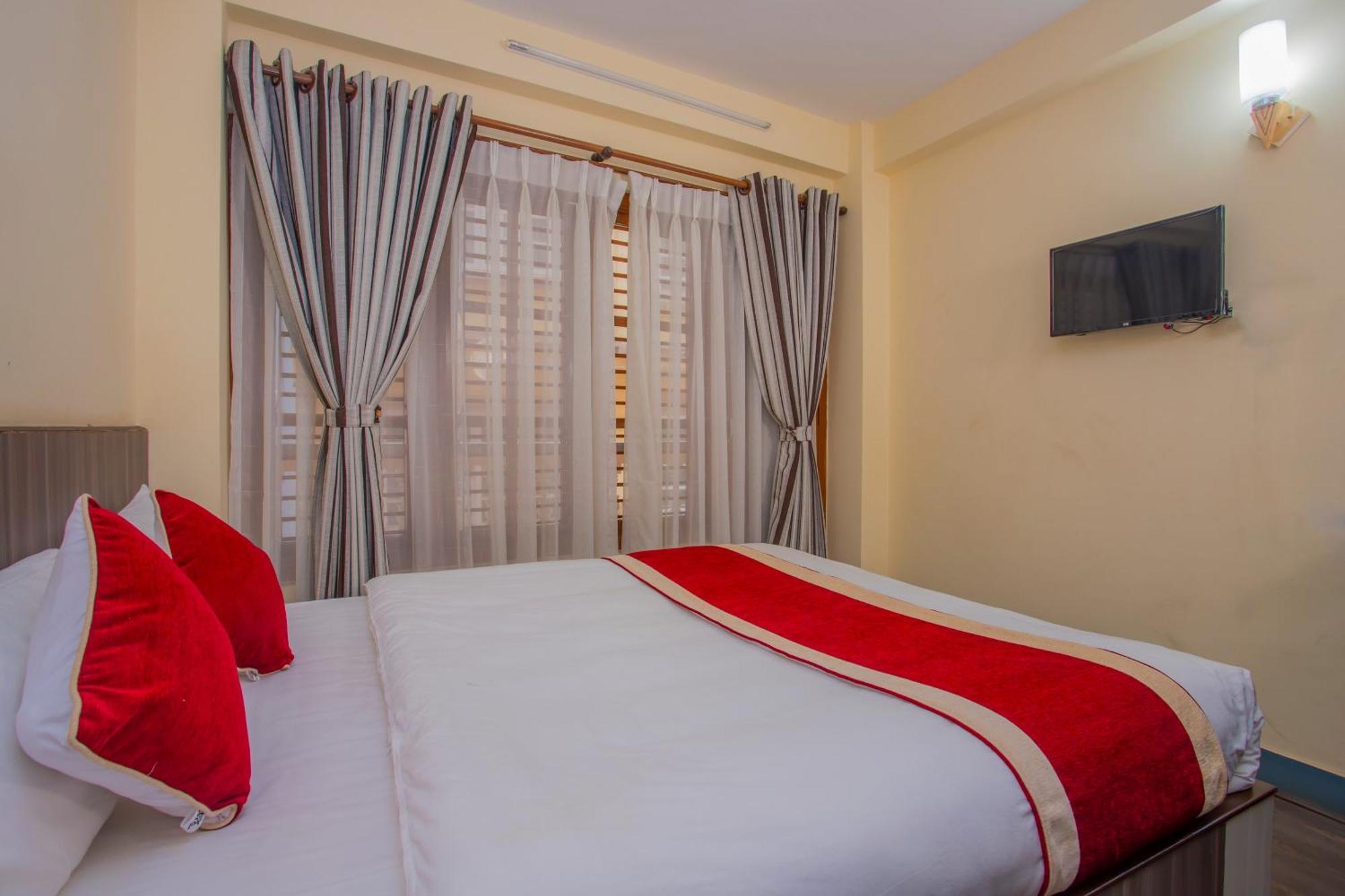 Oyo 297 Hotel Aayam Kathmandu Ngoại thất bức ảnh