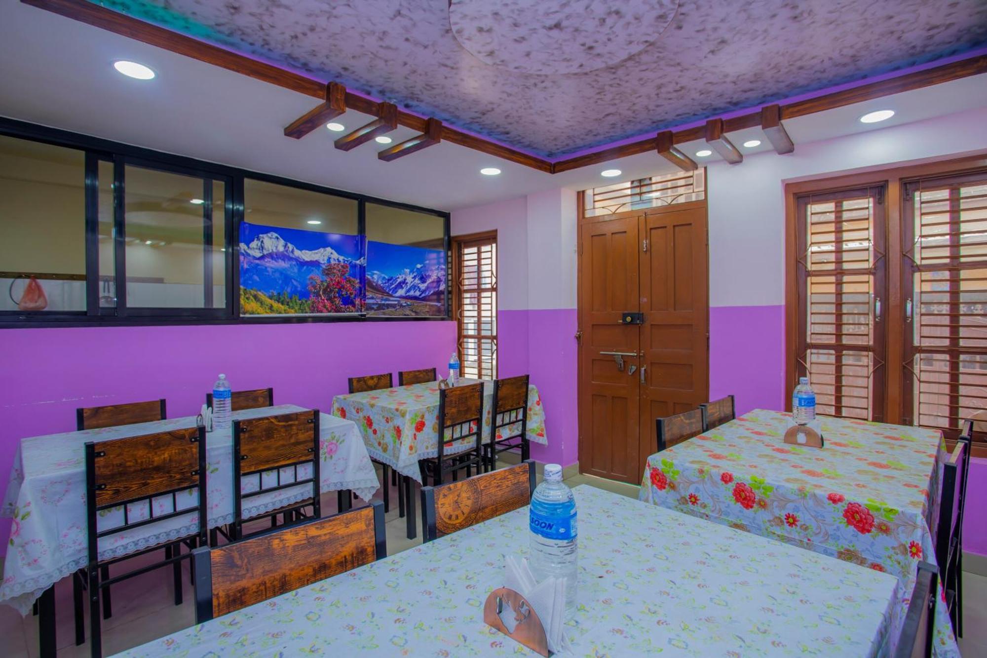 Oyo 297 Hotel Aayam Kathmandu Ngoại thất bức ảnh