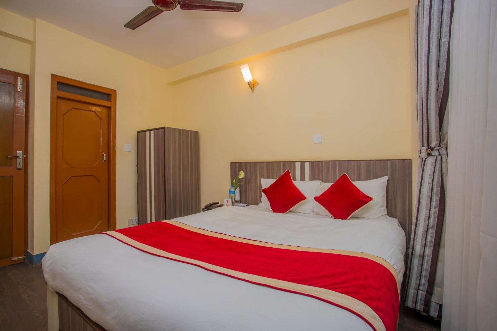 Oyo 297 Hotel Aayam Kathmandu Ngoại thất bức ảnh